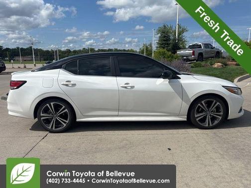 Super Black 2022 Nissan Sentra SR