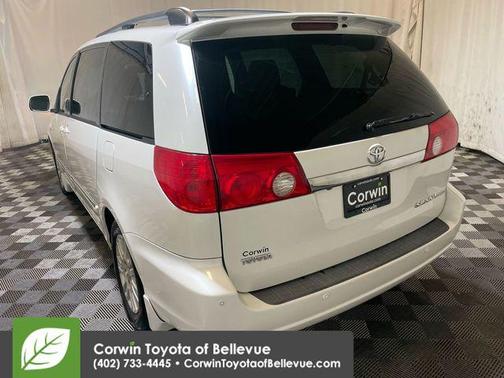 2009 Toyota Sienna XLE