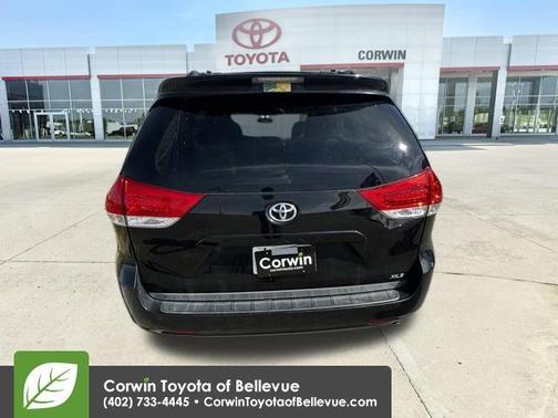 2013 Toyota Sienna XLE