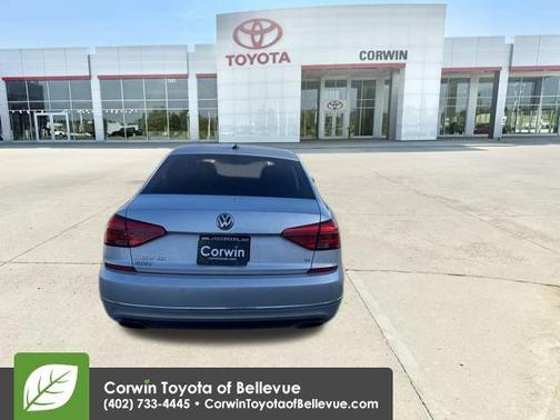 2016 Volkswagen Passat V6 SEL Premium