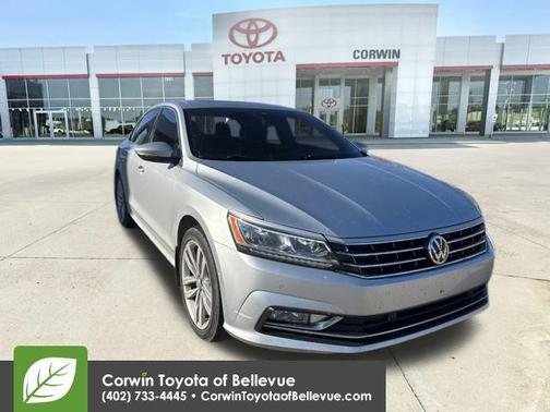 2016 Volkswagen Passat V6 SEL Premium