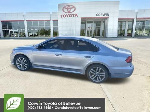 2016 Volkswagen Passat V6 SEL Premium