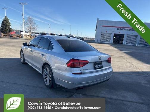 2016 Volkswagen Passat V6 SEL Premium