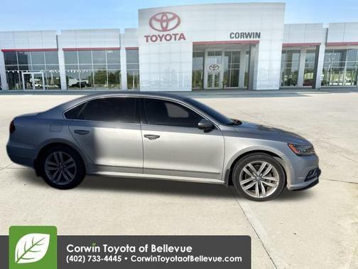 2016 Volkswagen Passat V6 SEL Premium