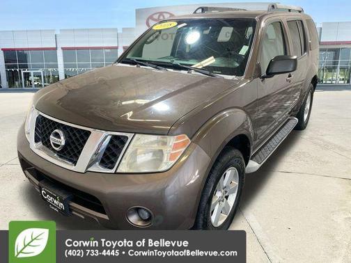 2008 Nissan Pathfinder LE