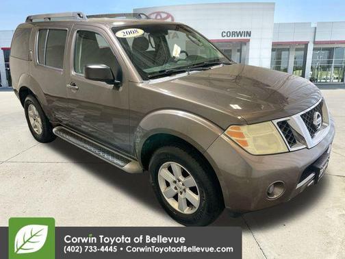 2008 Nissan Pathfinder LE