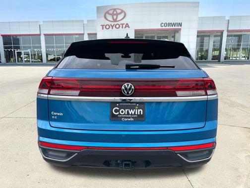 Aurora Red Metallic 2024 Volkswagen Atlas Cross Sport 2.0T SE w/Technology