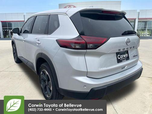 Brilliant Silver Metallic 2024 Nissan Rogue SV