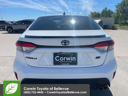 Super White 2021 Toyota Corolla SE