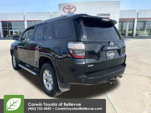 Midnight Black Metallic 2016 Toyota 4Runner SR5