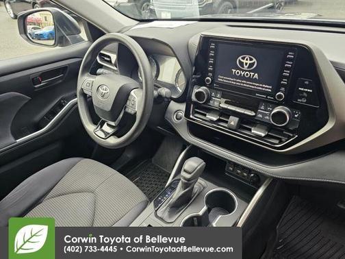 2020 Toyota Highlander LE