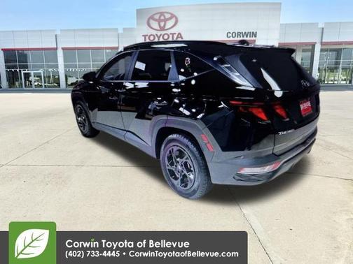 Black Pearl 2024 Hyundai TUCSON SEL