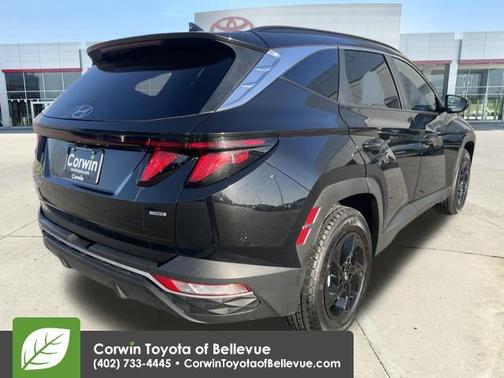 Black Pearl 2024 Hyundai TUCSON SEL