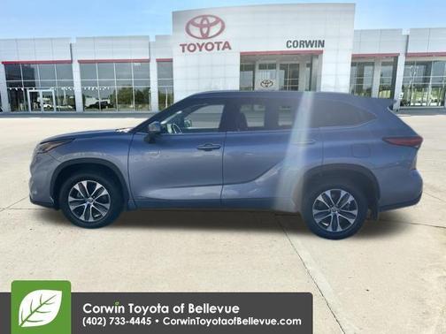 2021 Toyota Highlander Hybrid XLE