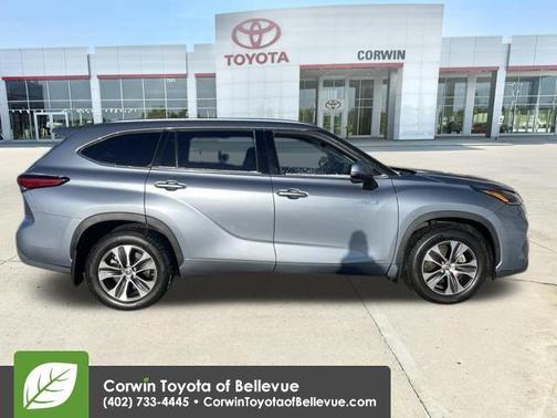 2021 Toyota Highlander Hybrid XLE