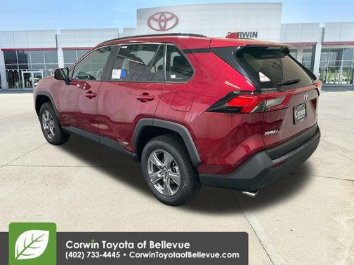 2025 Toyota RAV4 Hybrid LE