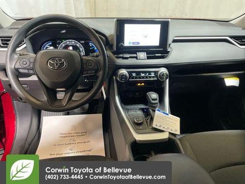 2025 Toyota RAV4 Hybrid LE