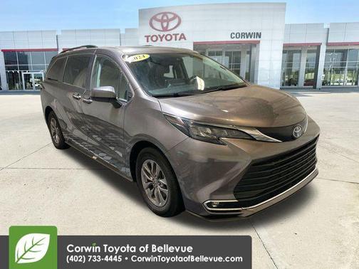 2024 Toyota Sienna XLE