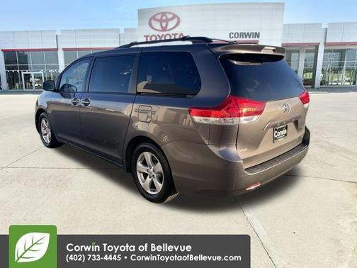 2011 Toyota Sienna LE