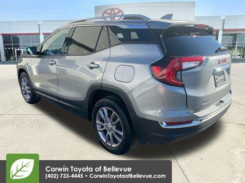 2023 GMC Terrain SLT