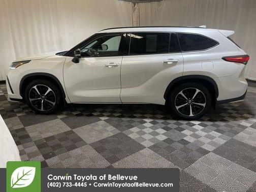 2022 Toyota Highlander XSE