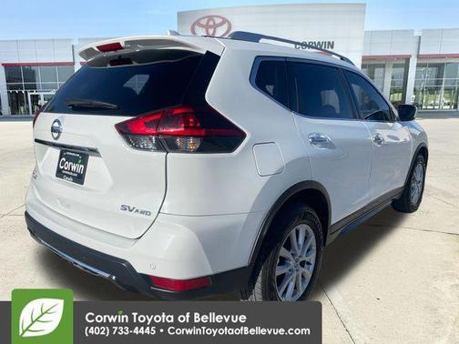 Glacier White 2020 Nissan Rogue SV