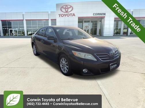 Black 2011 Toyota Camry XLE