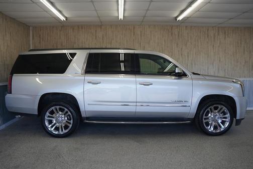 2020 GMC Yukon XL SLT