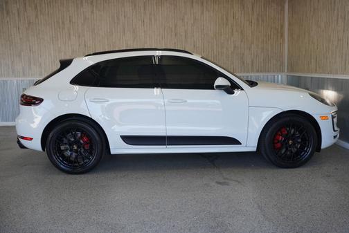 2017 Porsche Macan GTS