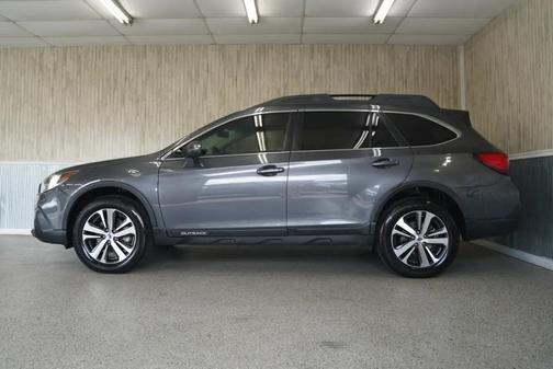 Magnetite Gray Metallic 2019 Subaru Outback 3.6R Limited