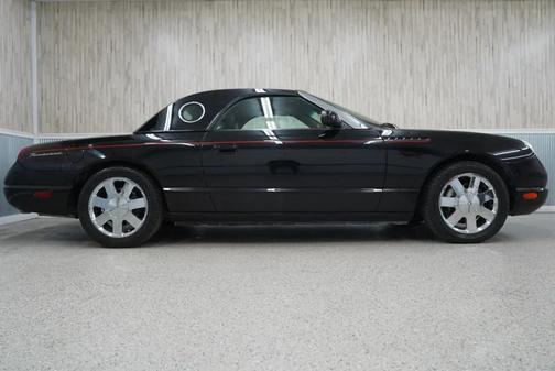 2002 Ford Thunderbird Premium