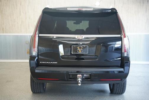 2017 Cadillac Escalade Platinum