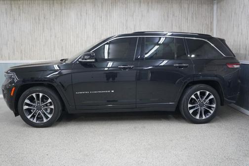 2023 Jeep Grand Cherokee Overland