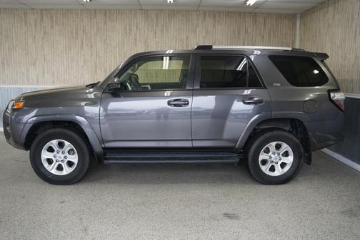 2021 Toyota 4Runner SR5