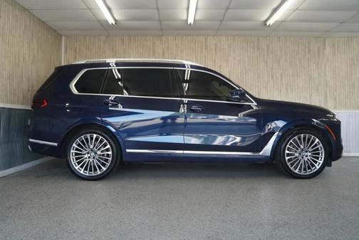 Tanzanite Blue II Metallic 2024 BMW X7 xDrive40i