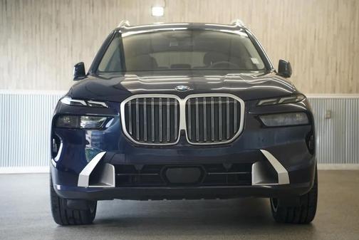 Tanzanite Blue II Metallic 2024 BMW X7 xDrive40i