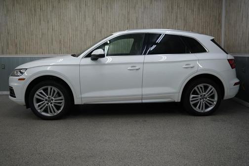 2020 Audi Q5 45 Premium Plus