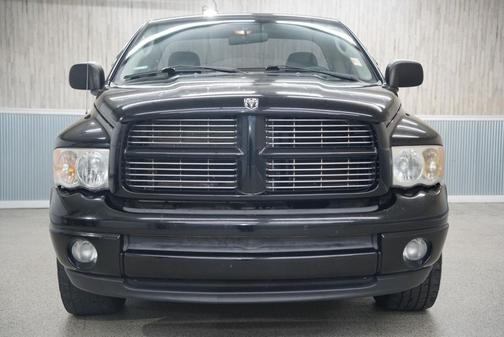 2004 Dodge Ram 1500 SLT