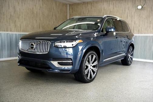 2023 Volvo XC90 Recharge Plug-In Hybrid T8 Core Bright Theme
