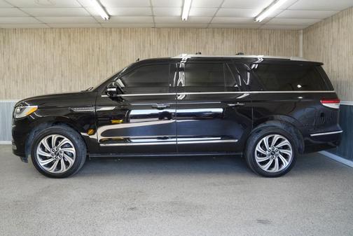 2022 Lincoln Navigator Reserve
