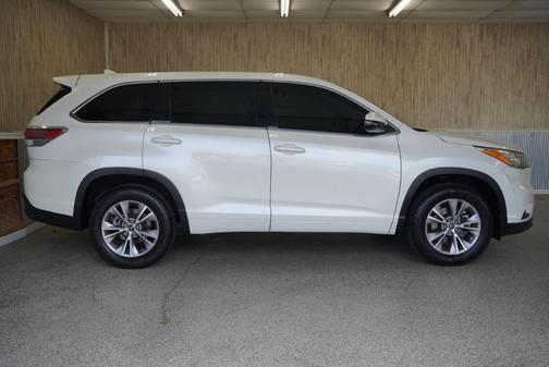 2016 Toyota Highlander LE Plus