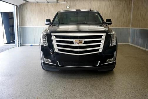 2017 Cadillac Escalade ESV Luxury