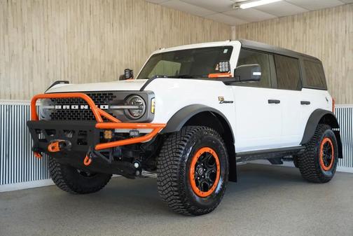 2022 Ford Bronco Badlands