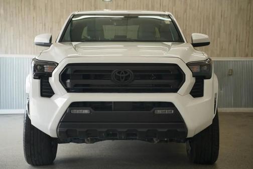 Ice Cap 2025 Toyota Tacoma SR5