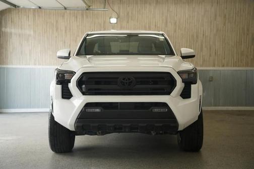 Ice Cap 2025 Toyota Tacoma SR5