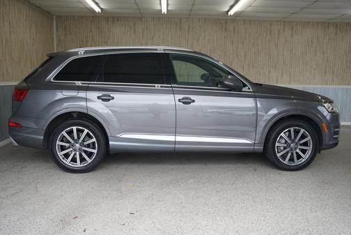 2019 Audi Q7 45 Premium