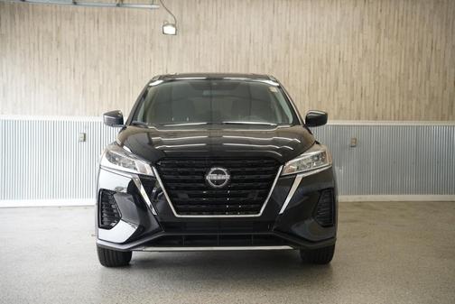 2023 Nissan Kicks S