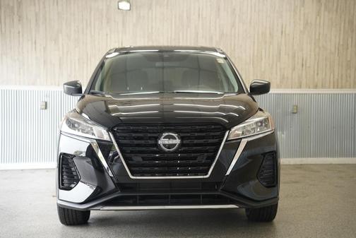 2023 Nissan Kicks S
