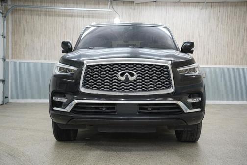 2022 INFINITI QX80 Luxe