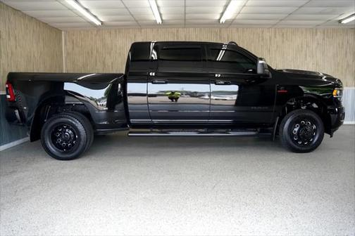 2024 RAM 3500 Laramie Mega Cab 4x4 6'4' Box